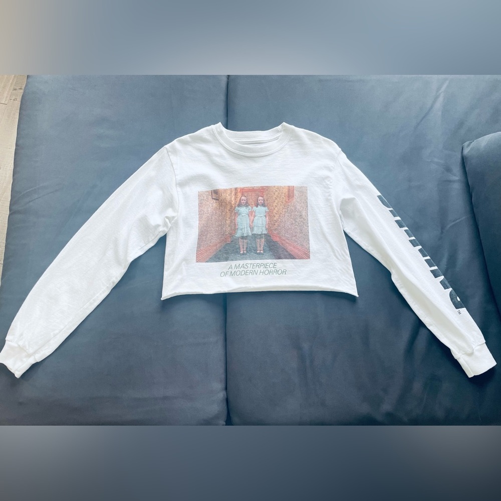 White long sleeve crop top